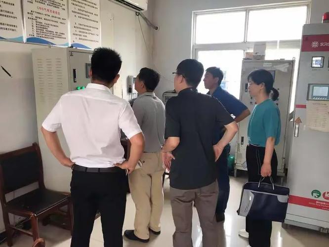 区审批局组织专家对定陶区中昆仑燃气 延续燃气经营许可申请